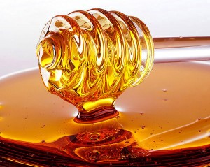 Honey Repairs & Moisturizes Skin